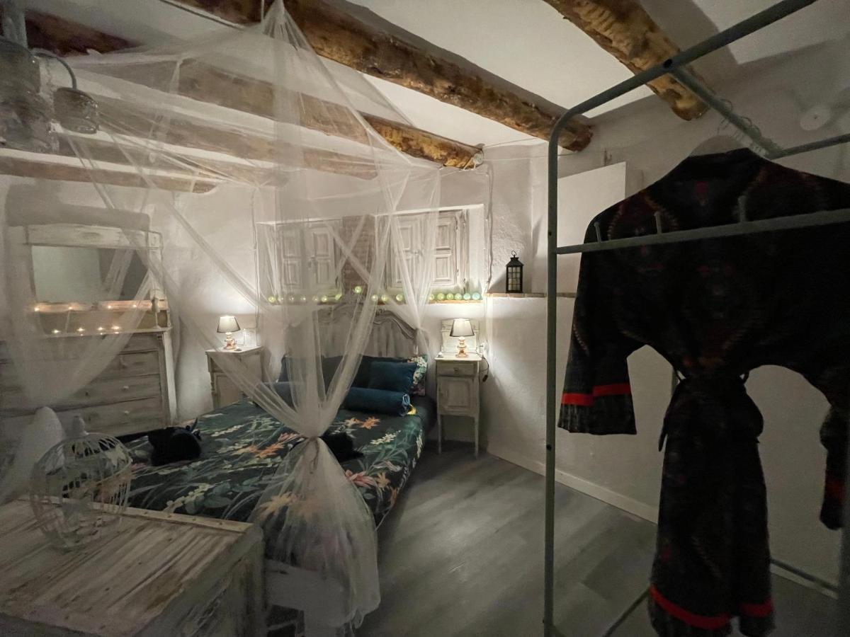 El Secret De La Llegenda El Drac Apartamento Vilaverd Exterior foto